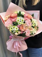 Букет нежные объятья в Мамоново Букет цветов из: Гвоздики, Розы и Хризантемы в Мамоново