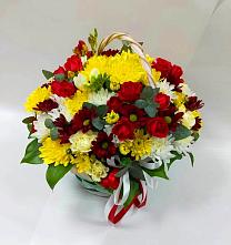 Цветочная композиция из Хризантемы и Розы в корзине в Мамоново