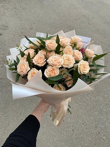 Букет Кремовые розы Латте в Мамоново